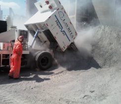 Caminhão Hipervac Descarga de Material